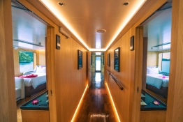 Black-Pearl-Explorer-Upper-deck_Hallway-01035