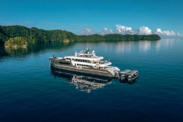 Black-Pearl-Explorer_Exterior-Landscape-0225