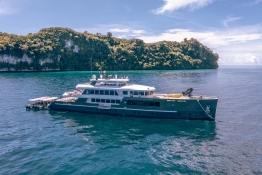 Black-Pearl-Explorer_Exterior-Landscape-0246