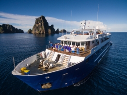 BlueMantaExplorer-exterior BlueMantaExplorer-exterior