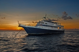 Vessel-at-sunset-Caribbean-Explorer-2-Explorer-Ventures-Liveaboard-Diving