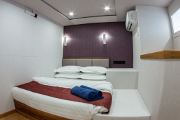 EmperorExplorer_Lower_Deck_cabin_5