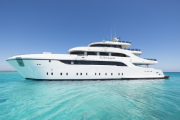 Glory Sea Explorer in the Lagoon