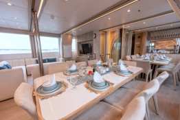 Humboldt Explorer_Dining-room-Lounge1 Humboldt Explorer_Dining-room-Lounge1