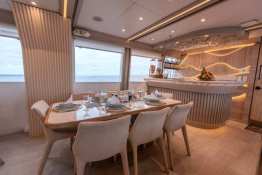 Humboldt Explorer_Dining-room-and-bar5