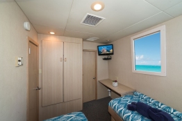 Cabin-3-Twin-with-TV-Turks-and-Caicos-Explorer-2-Explorer-Ventures-Liveaboard-Diving
