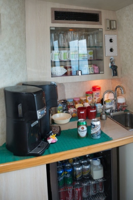 Drink-Station-Turks-and-Caicos-Explorer-2-Explorer-Ventures-Liveaboard-Diving