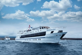 Tiburon Explorer at sea 4