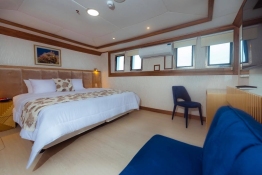 Tiburon-Explorer-lower-deck-cabin6