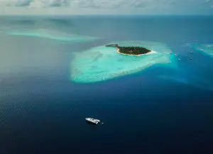 A Brand NEW Liveaboard for 2019: Emperor Explorer | Explorer Ventures Fleet® New Emperor Explorer at Vaavu Atoll / Guest photo: Bernie Mcateer