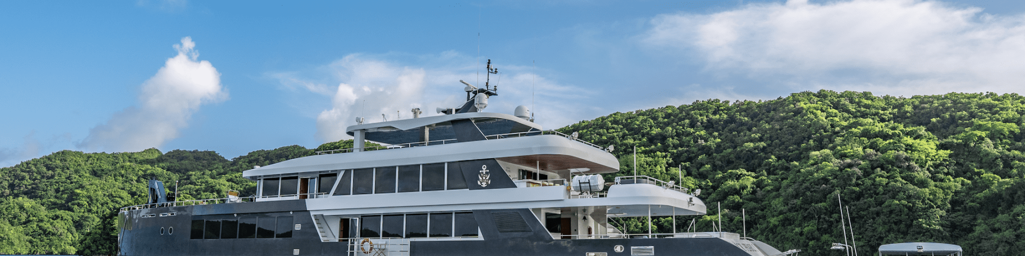 Palau liveaboard diving - black pearl explorer