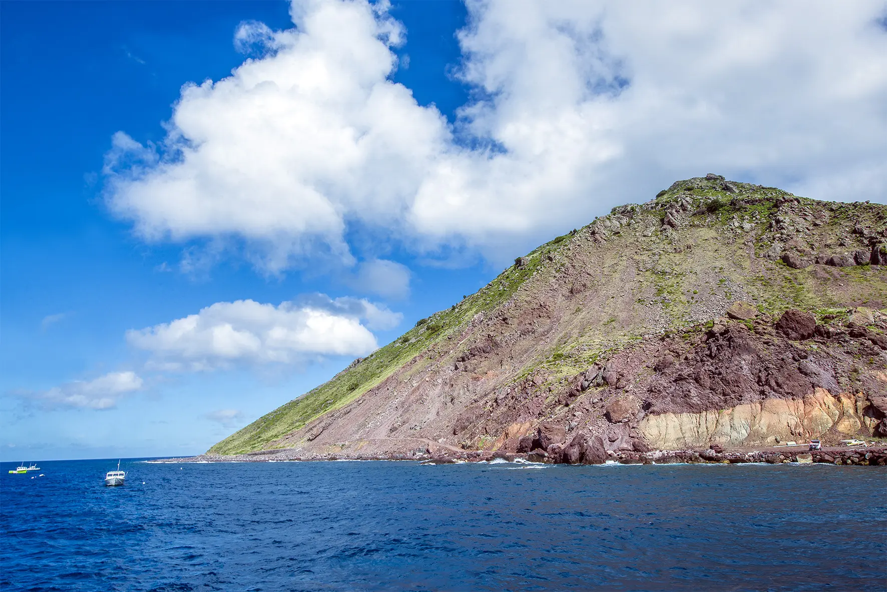 Island-of-Saba-Credit-Didier-Brandelet